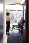 Gerencia de la felicidad: innovación necesaria para una empresa socialmente rentable.